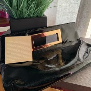 Michael kors clutch